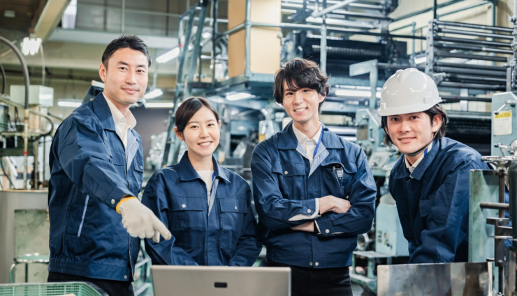 ブルーカラーで成功する秘訣とは？職種の種類から女性の働き方、AI時代の将来性まで徹底解説